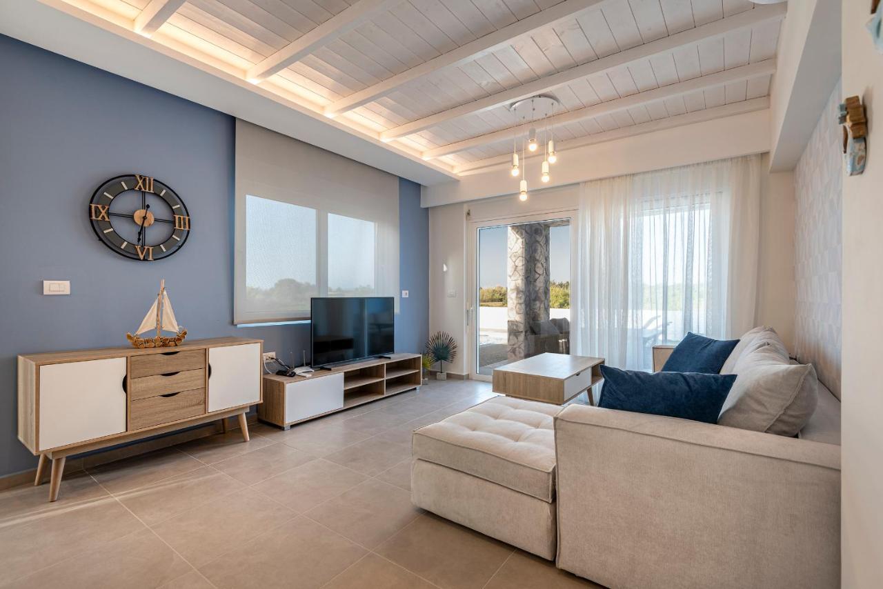 Tamaris Villa มัสติคารี ภายนอก รูปภาพ